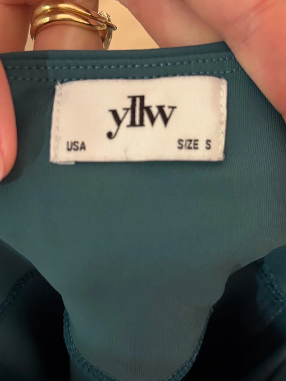 Yellow the Label Colby Contour Set